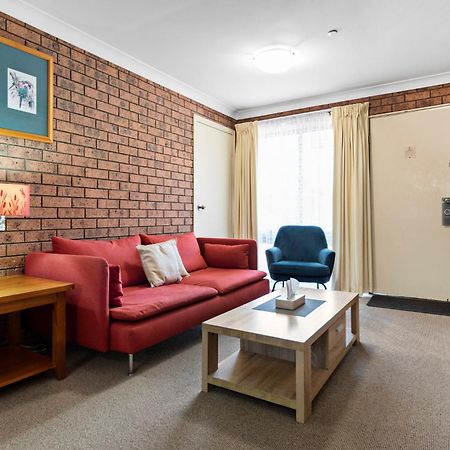 Bomaderry Motor Inn Нора Экстерьер фото
